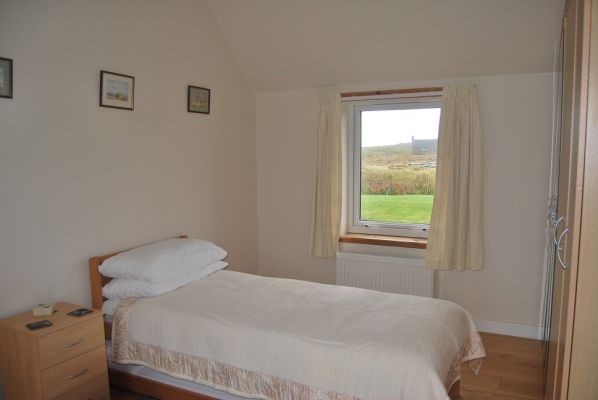 Whiterock_Bedroom_1.jpg